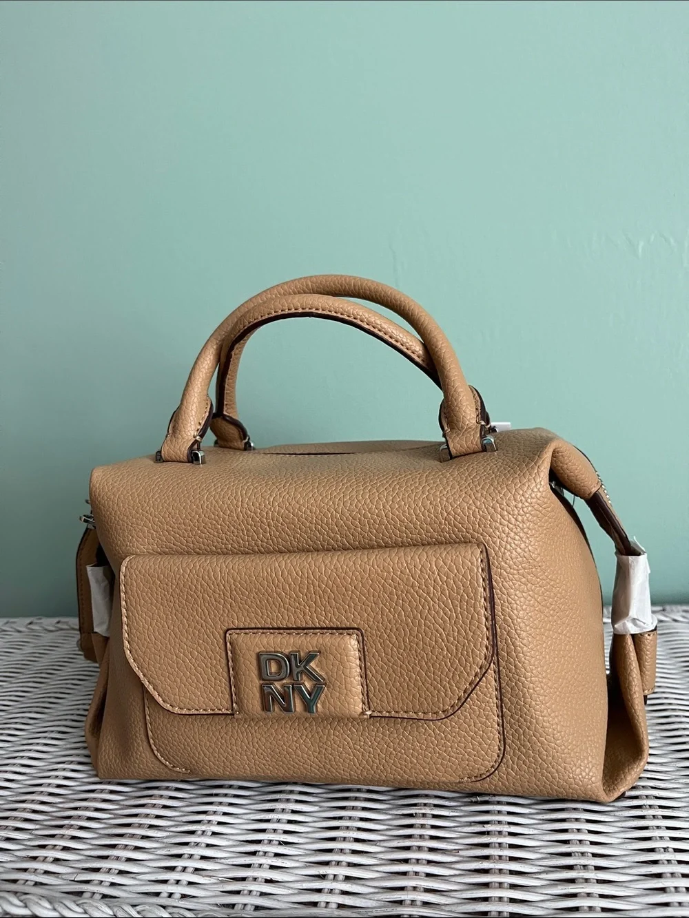 DKNY, Robin Satchel In Cappuccino